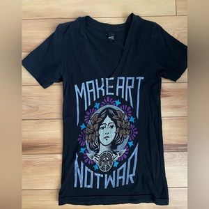 Obey Make Art Not War Tee